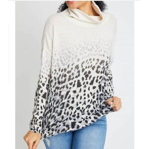 Vintage Havana Womens Sz Small Oversized Faded Leopard Sweater